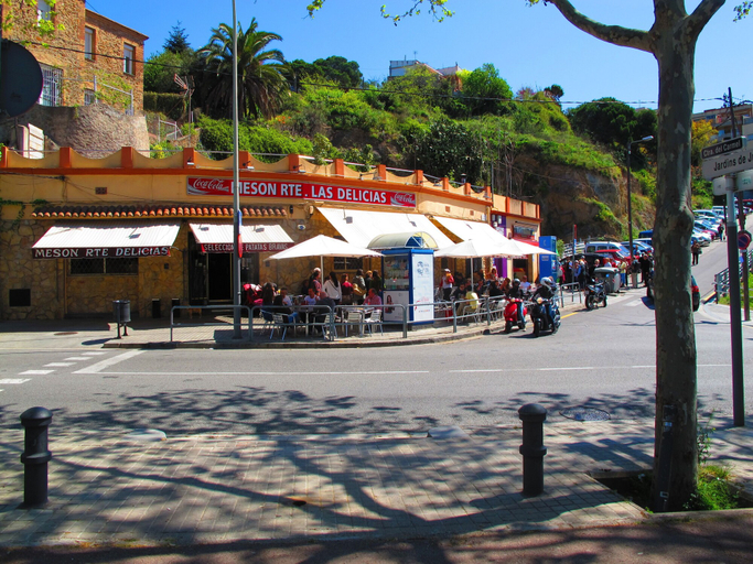 Exterior & Views 2, Attic & Terrace BBQ Park Güell BCN Metro, Barcelona