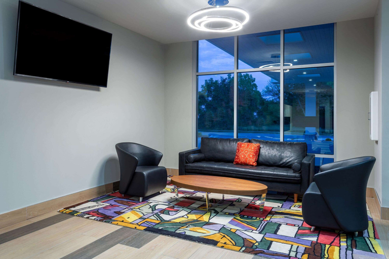 Others 5, Baymont Inn & Suites by Wyndham Madison, Dane