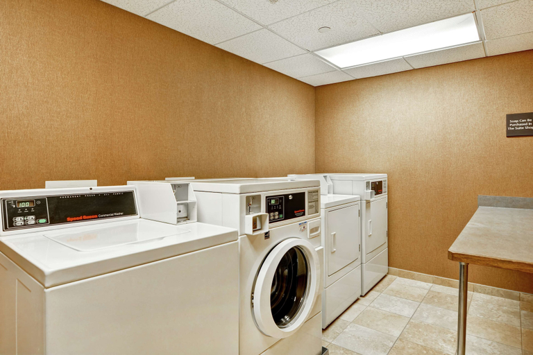 Bathroom 5, Hampton Inn & Suites Fredericksburg-at Celebrate Virginia, Fredericksburg