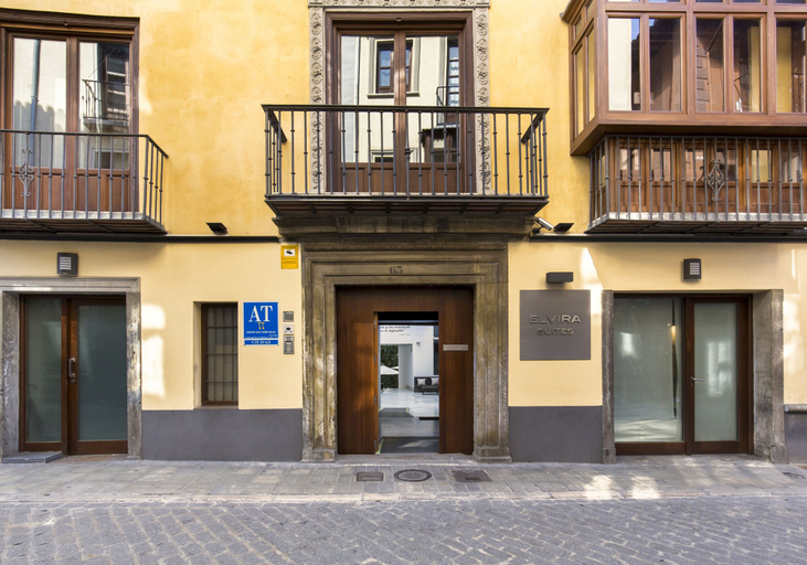Exterior & Views 2, tuAnfitrion Elvira Suites, Granada