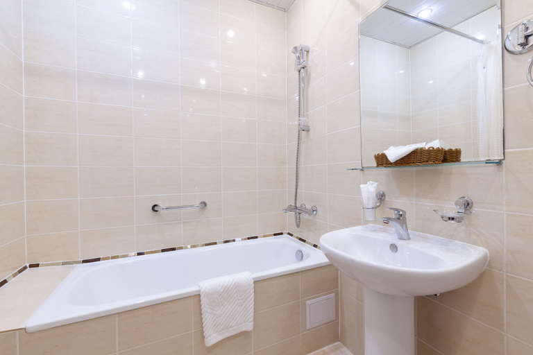 Bathroom 3, Bristol Hotel, Sankt-Peterburg gorsovet