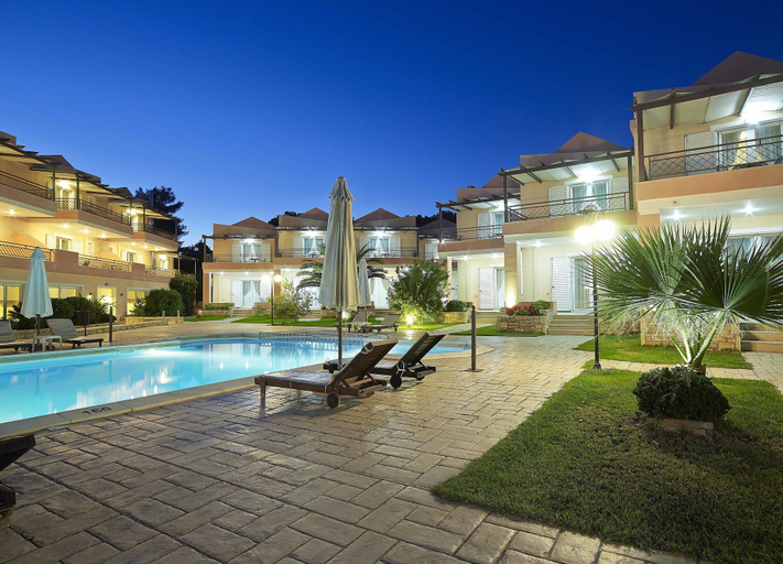 Exterior & Views 2, Avantis Suites Hotel, Central Greece