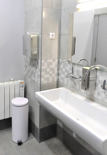 Bathroom 5, Quartier Bilbao Hostel, Vizcaya