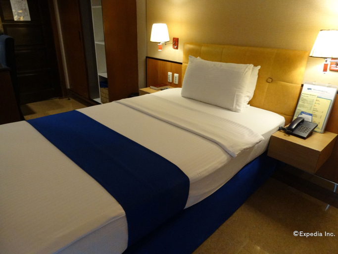 Bedroom 3, Blueberry Tourist Hotel, Davao City