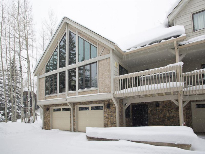 Exterior & Views, Glen Lyon Lodge, Eagle