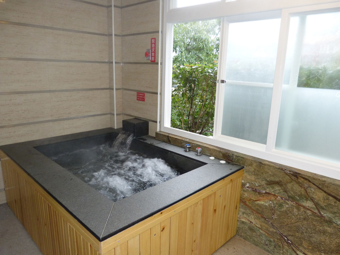 Bathroom 4, Sun Moon Bed & Breakfast, New Taipei City