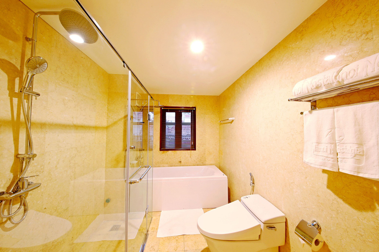 Bathroom 4, Hanoi Nostalgia Hotel & Spa, Hoàn Kiếm