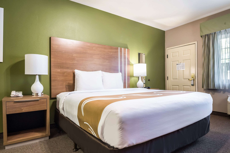 Bedroom 3, Quality Inn & Suites Bainbridge Island, Kitsap