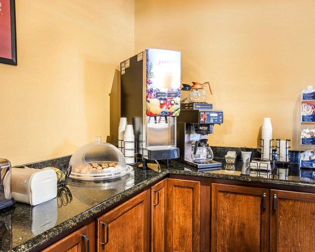 Food & Drinks 5, Econo Lodge Kingsland, Camden