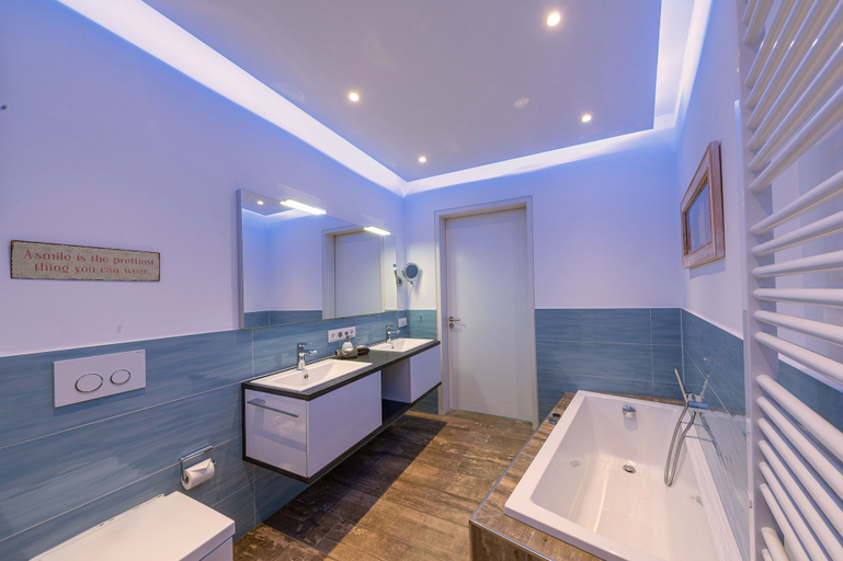 Bathroom 4, Lotsenhaus 11, Schleswig-Flensburg