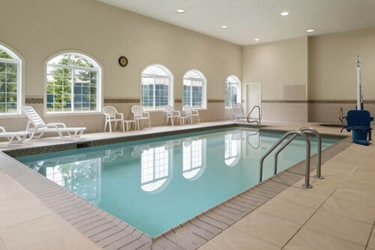 Sport & Beauty 5, Country Inn & Suites by Radisson, Baltimore North, MD, Baltimore