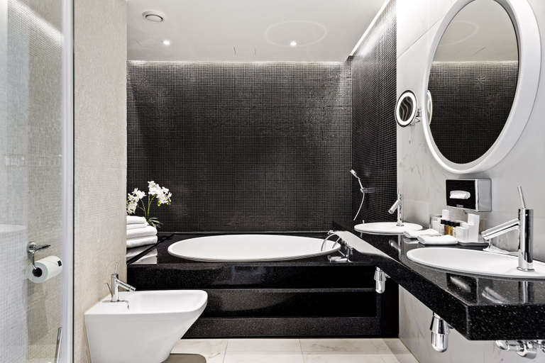 Bathroom 5, Palace Hotel Tallinn, a member of Radisson Individuals, Tallinn
