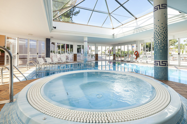 Sport & Beauty 2, Invisa Hotel Club Cala Blanca, Baleares