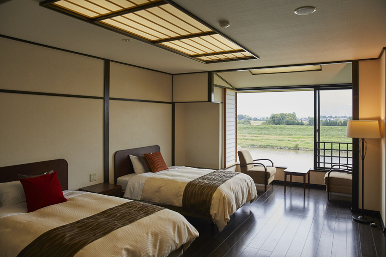 Bedroom 3, Harazuru no mai, Ukiha