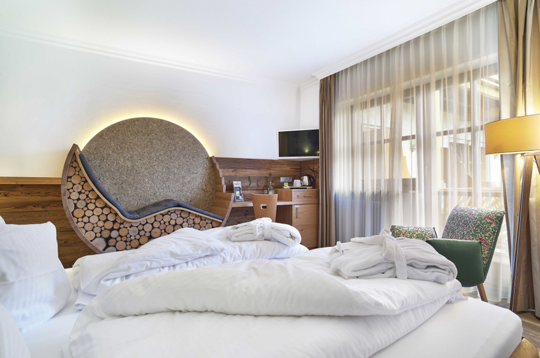 Bedroom 5, Hotel Lindenhof, Passau
