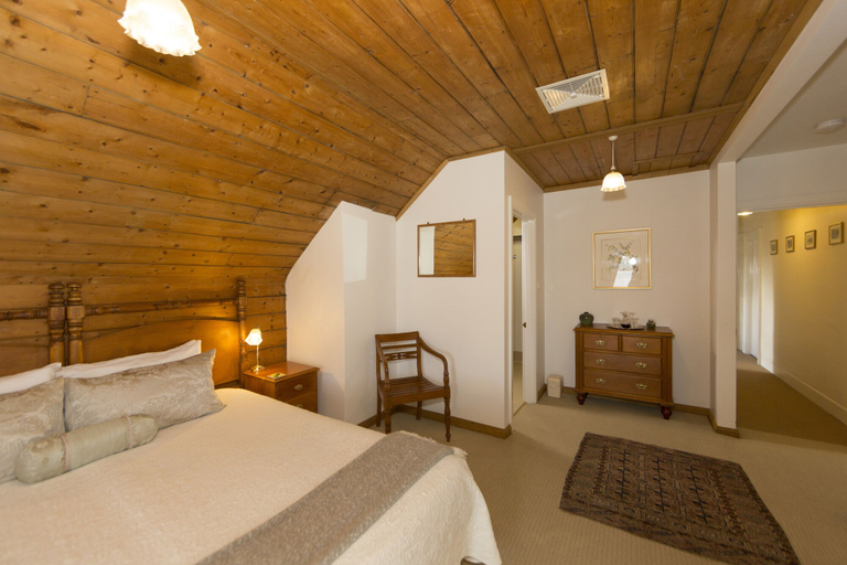 Bedroom 3, The Racecourse Inn, Northern Midlands - Pt A