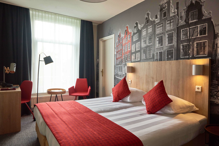 Bedroom 3, Huxley House Hotel, Amsterdam