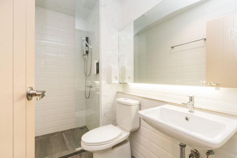 Bathroom 5, Marwin Villa Hotel, Ratchathewi