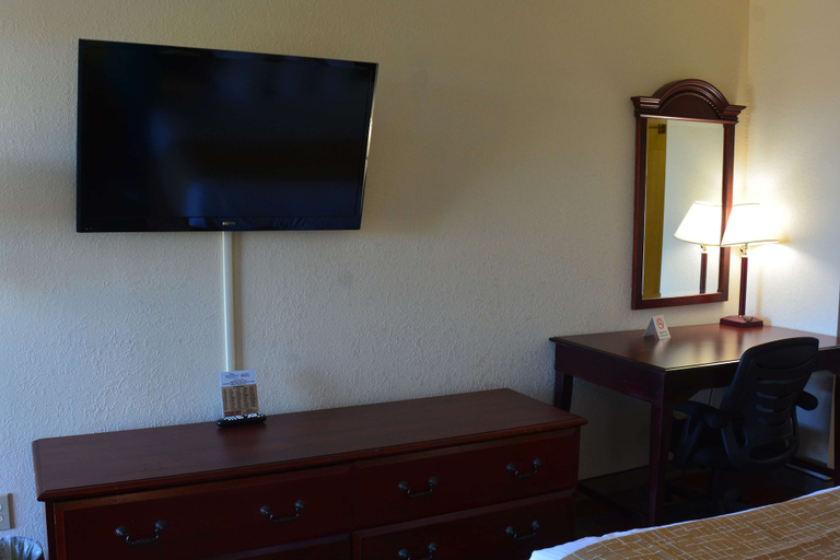 Others 5, Travelodge by Wyndham Montgomery East, Montgomery