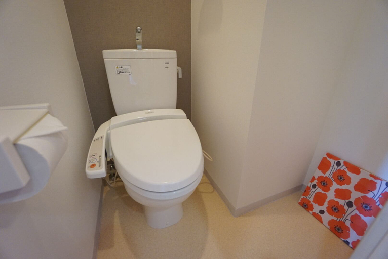 Bathroom 3, Terry's Apartment Namba South III H09A, Osaka