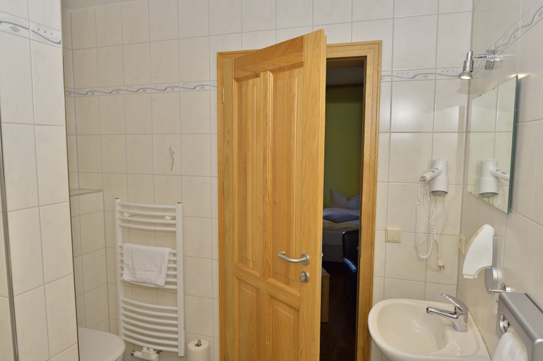 Bathroom 4, Schloss Altenhausen, Börde