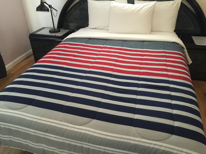 Bedroom 2, Jones Beach Hotel, Nassau