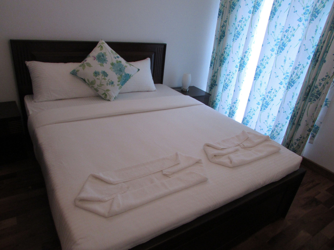 Room 2, Floriden Apartments, Nuwara Eliya