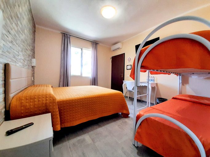 Bedroom 5, Memo's Affittacamere, Oristano