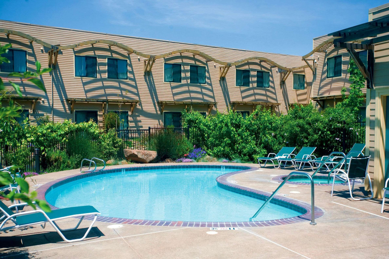 Sport & Beauty 3, DoubleTree by Hilton Napa Valley - American Canyon, Napa