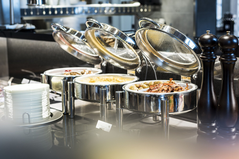 Food & Drinks 6
