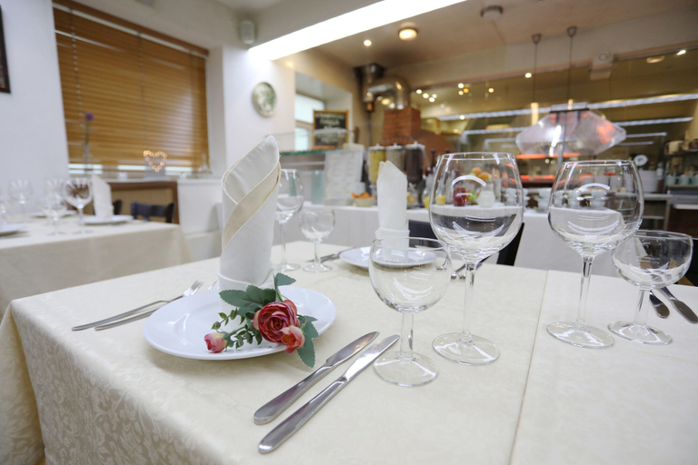 Food & Drinks 4, Hotel Arealinn, Sankt-Peterburg gorsovet