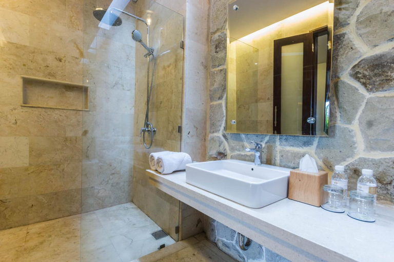 Bathroom 5, djabu Canggu Beach Villa, Badung