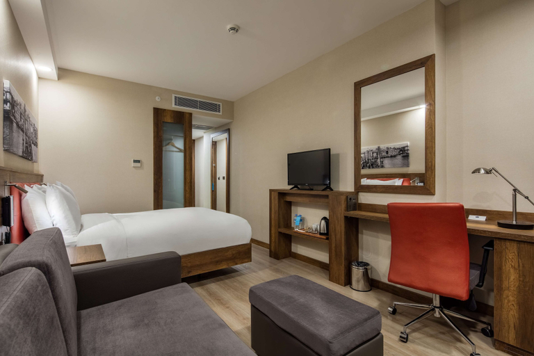 Bedroom 3, Hampton by Hilton Canakkale Gallipoli, Gelibolu