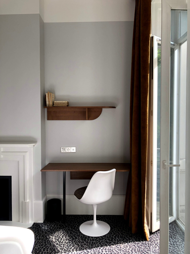 Bathroom 4, Hotel De Verdun 1882, BW Signature Collection, Rhône
