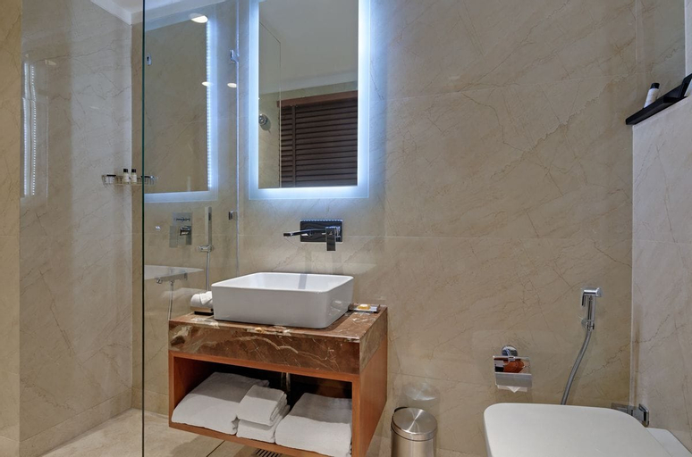 Bedroom 4, Beacon Hotel Nirman Vihar New Delhi, West
