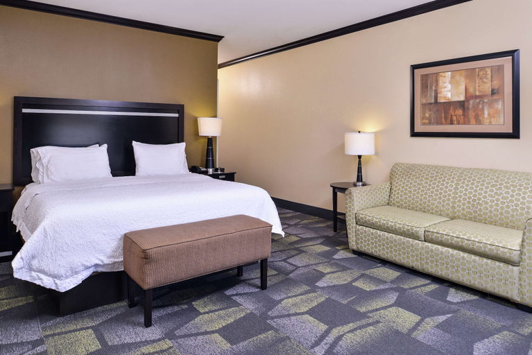 Bedroom 3, Hampton Inn & Suites Big Spring, Howard
