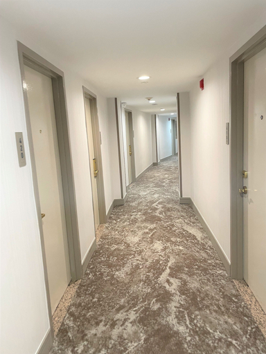 Others 5, Garden Inn & Suites, New York