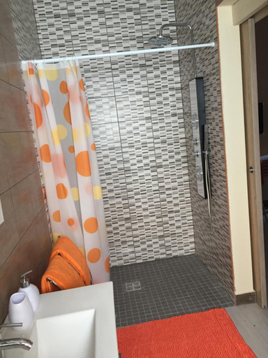 Bathroom 5, Ô Coeur De l'île, Salazie