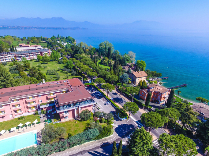 Exterior & Views 2, Hotel Oliveto, Brescia