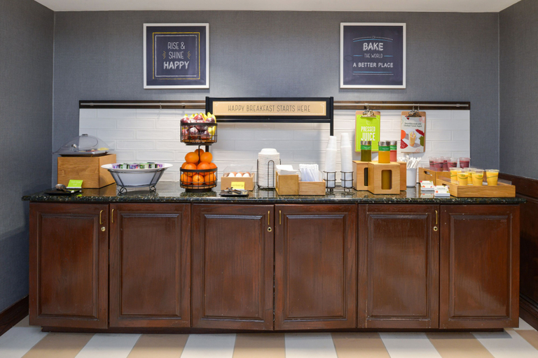 Food & Drinks 5, Hampton Inn & Suites Lady Lake/The Villages, Sumter