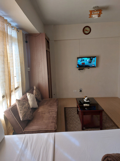 Bedroom 2, Henry's Newport, Pasay City