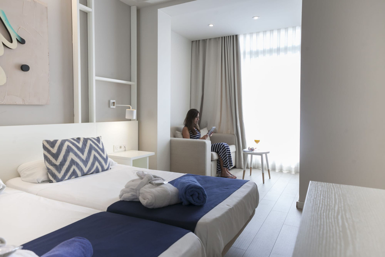 Bedroom 3, Ibersol Hotel Antemare - Adults only, Barcelona