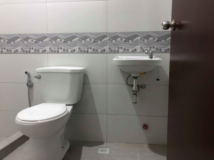 Bathroom 3, Golite Hostel, Legazpi City
