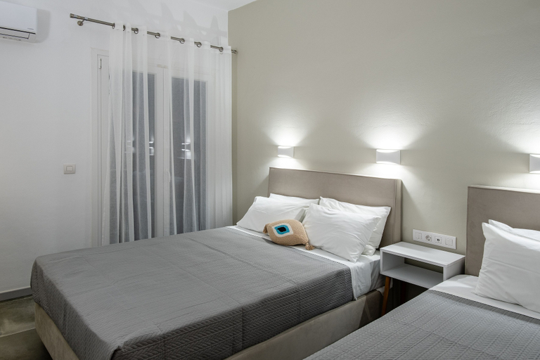 Bedroom 2, Dilion Hotel, South Aegean