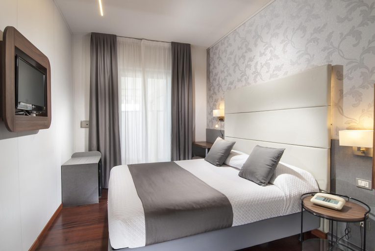 Bedroom 4, Waldorf Palace, Rimini