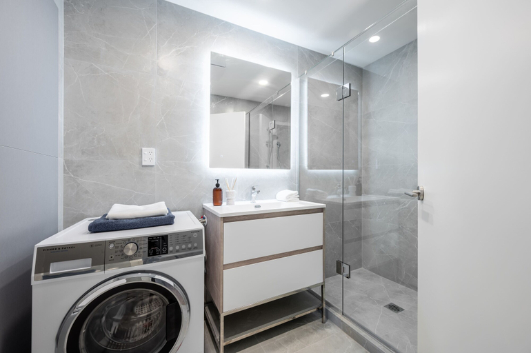 Bathroom 3, Sunrise Garden Suites, Waitakere