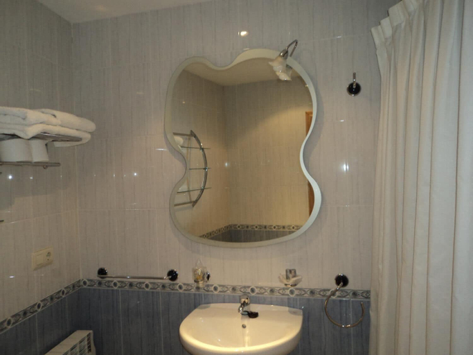 Bathroom, Hotel Casa Rosendo, Asturias