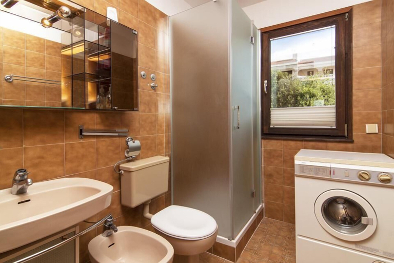 Bathroom 3, Apartments Eddi 66, Medulin