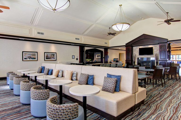 Food & Drinks 5, Homewood Suites by Hilton Toronto Mississauga, Peel