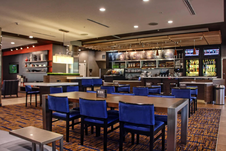 Food & Drinks 5, Courtyard Philadelphia Bensalem, Bucks